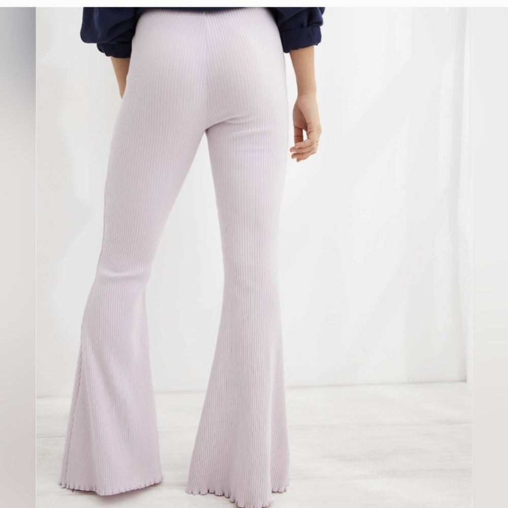 Aerie lilac ribbed lettuce trim flare pants